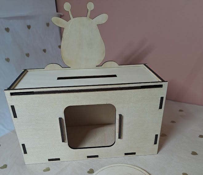 Tirelire Girafe en bois personnalisée : Prénom gravé