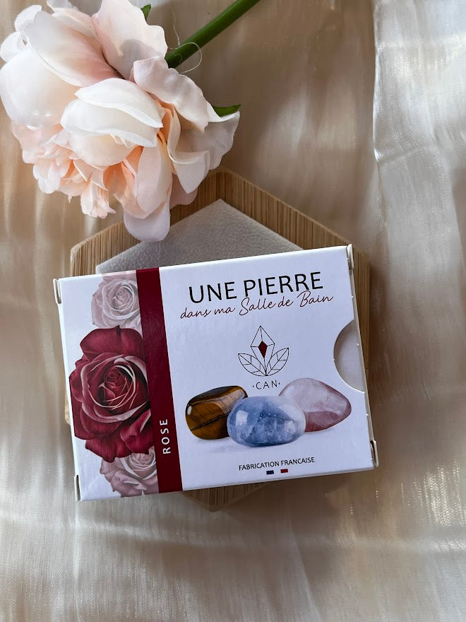 Savon Artisanal avec Pierre Naturelle : 99% Ingrédients Naturels
