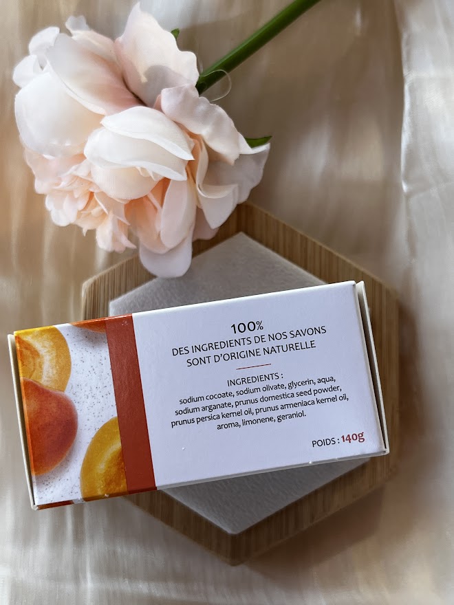Savon Artisanal avec Pierre Naturelle : 99% Ingrédients Naturels