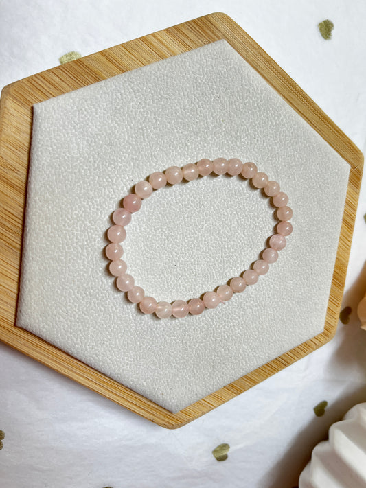Bracelet en Quartz Rose ( 6 mm ) : Énergie d’Amour & de Douceur