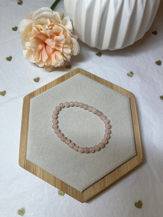 Bracelet en Quartz Rose ( 6 mm ) : Énergie d’Amour & de Douceur