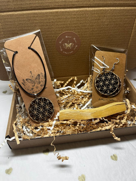 Coffret Fleur de Vie : Collier et Boucles d’oreilles en bois + Palo Santo (édition artisanale)