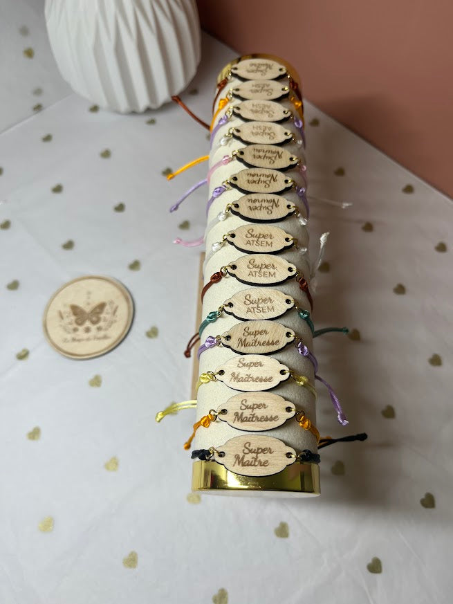 Bracelet cordon à message en bois gravé