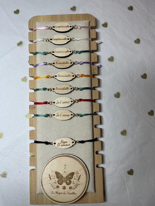 Bracelet cordon à message en bois gravé
