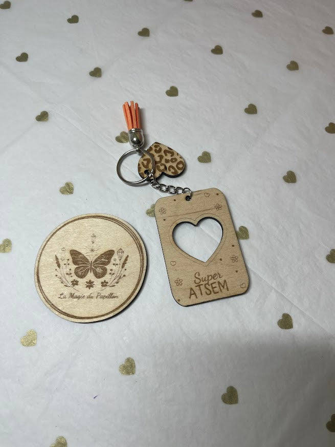 Porte-clés en bois gravé personnalisé
