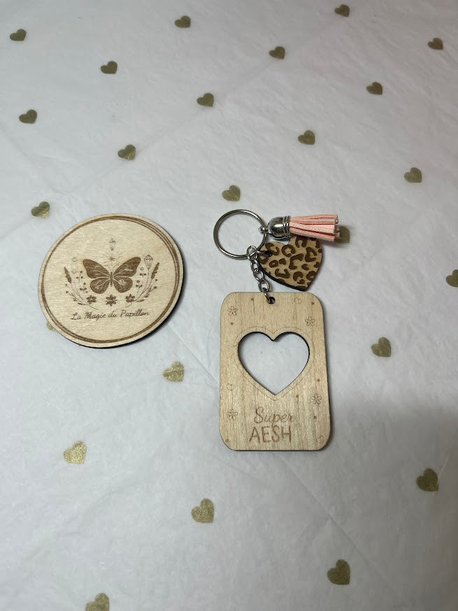 Porte-clés en bois gravé personnalisé