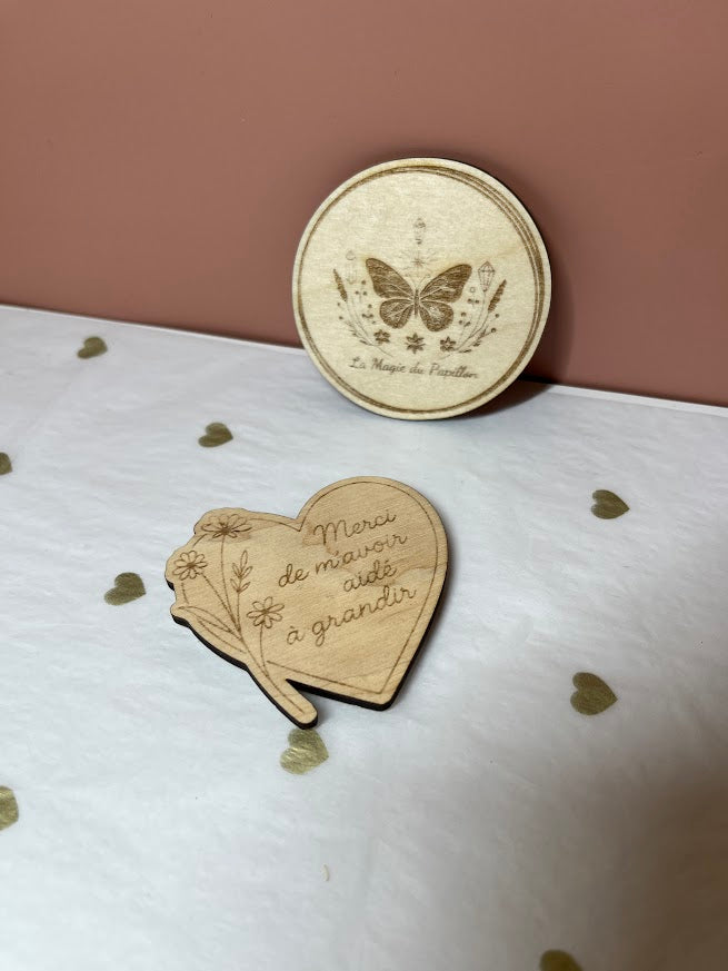 Aimant en bois gravé personnalisé