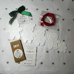 Kit “Suspensions Famille Pain d'Épice à colorier”