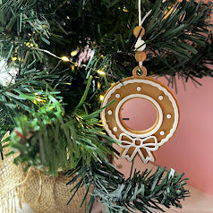 Lot de 18 ornements de Noël Collection : "Pain d’Épice"