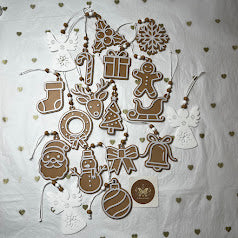 Lot de 18 ornements de Noël Collection : "Pain d’Épice"