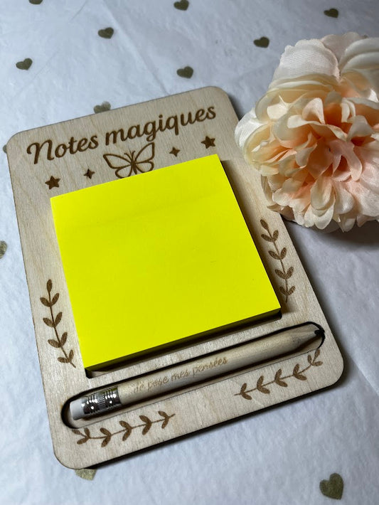 Bloc-notes en bois personnalisé + crayon gravé : “Notes magiques”