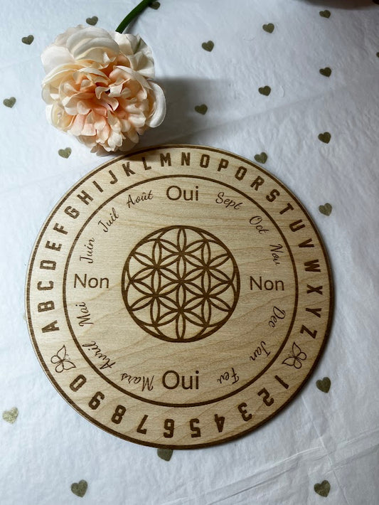 Plaque de pendule divinatoire en bois gravé : personnalisé Fleur de Vie