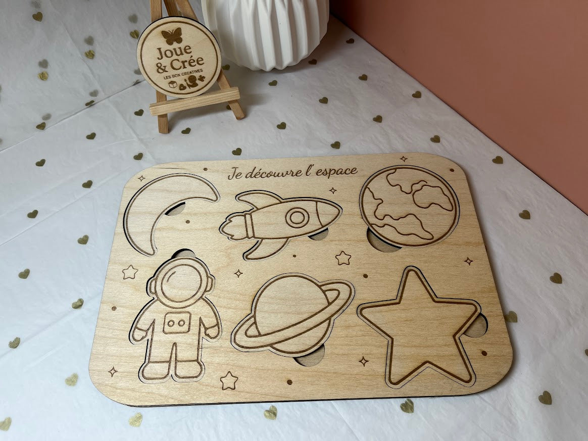 Puzzle Montessori en bois "Je découvre l’espace"
