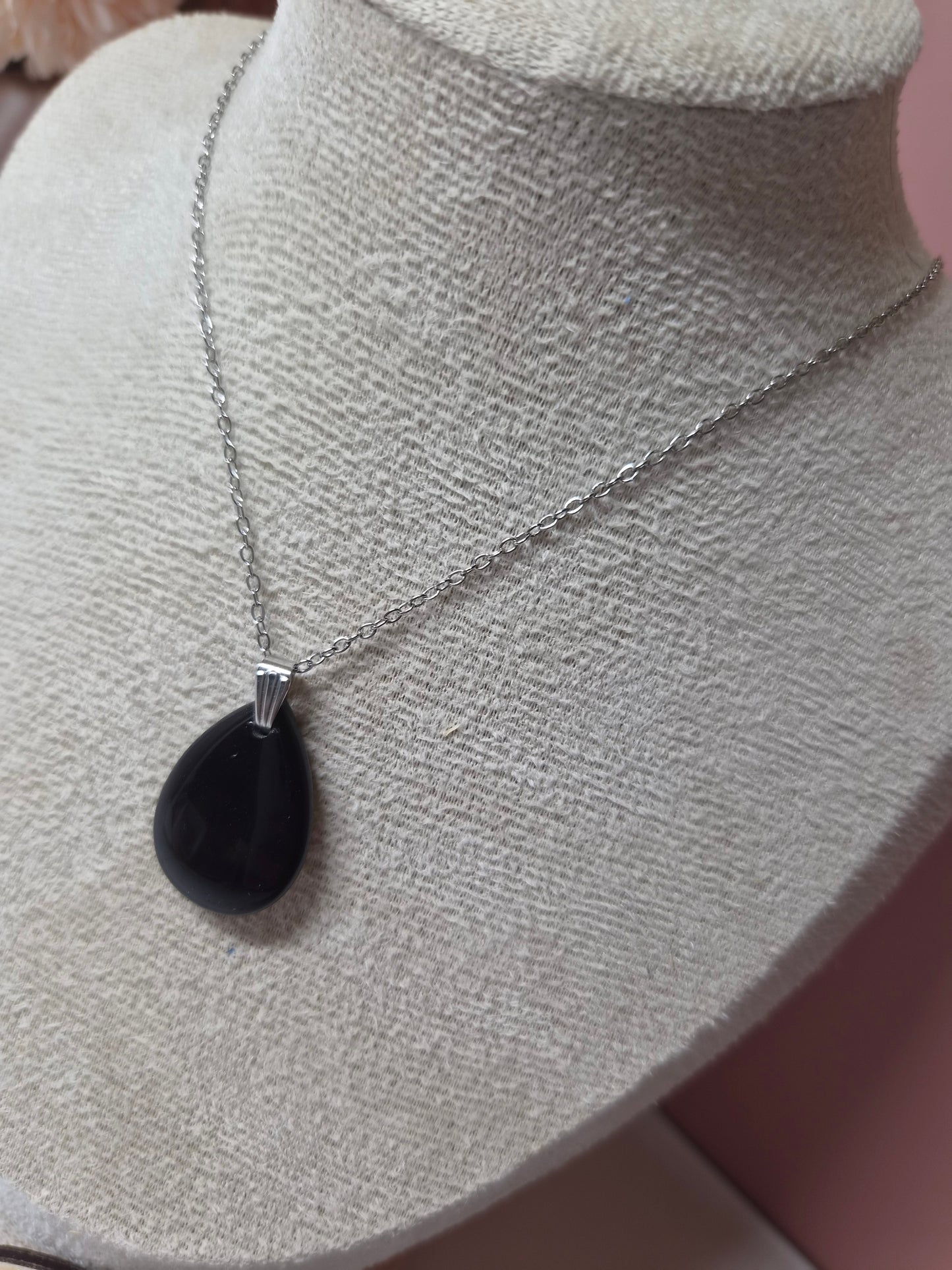 Collier Pendentif Goutte Pierre Naturelle
