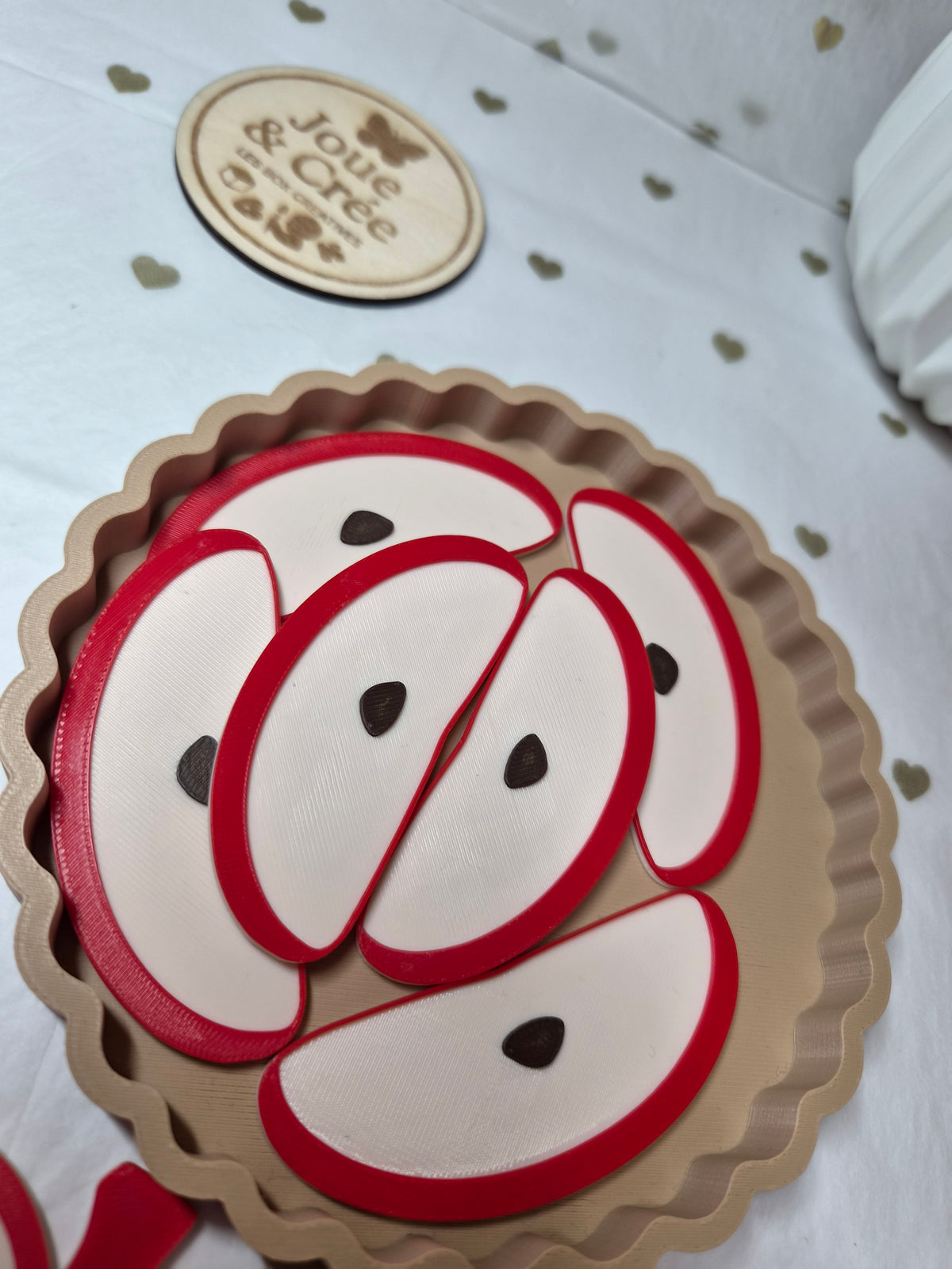 Tarte aux Pommes :
Jeu d'imitation & découverte